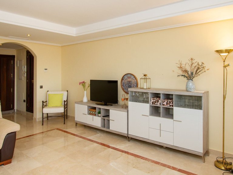 Apartment for Sale in La Mairena, Malaga 4