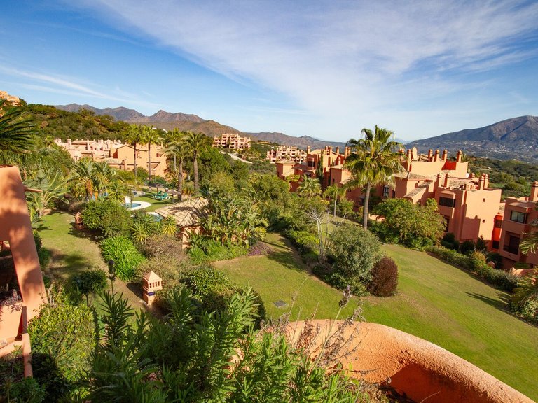 Apartment for Sale in La Mairena, Malaga 7