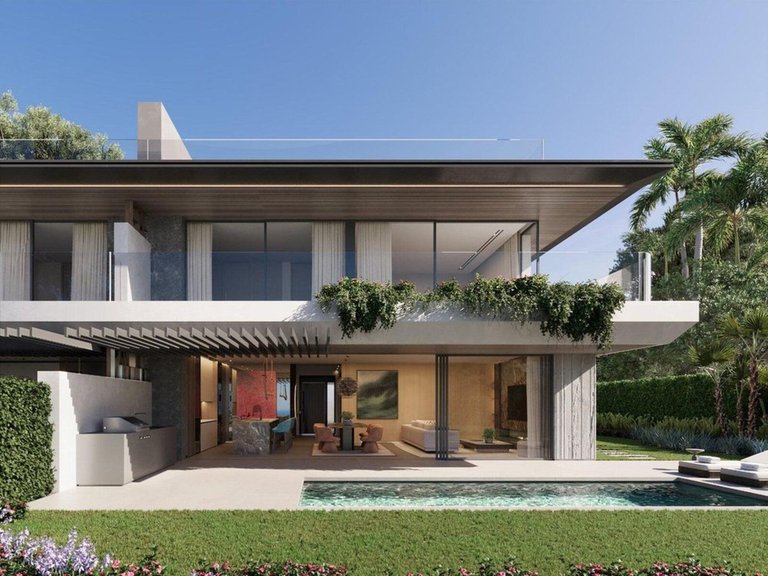 Town House for Sale in La Mairena, Malaga 1
