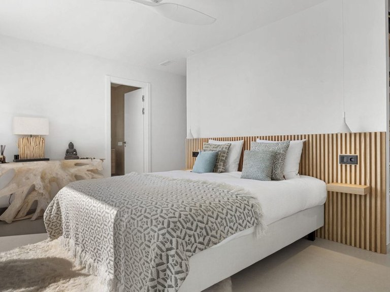 Villa for Sale in La Duquesa, Malaga 6