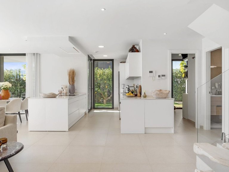 Villa for Sale in La Duquesa, Malaga 7