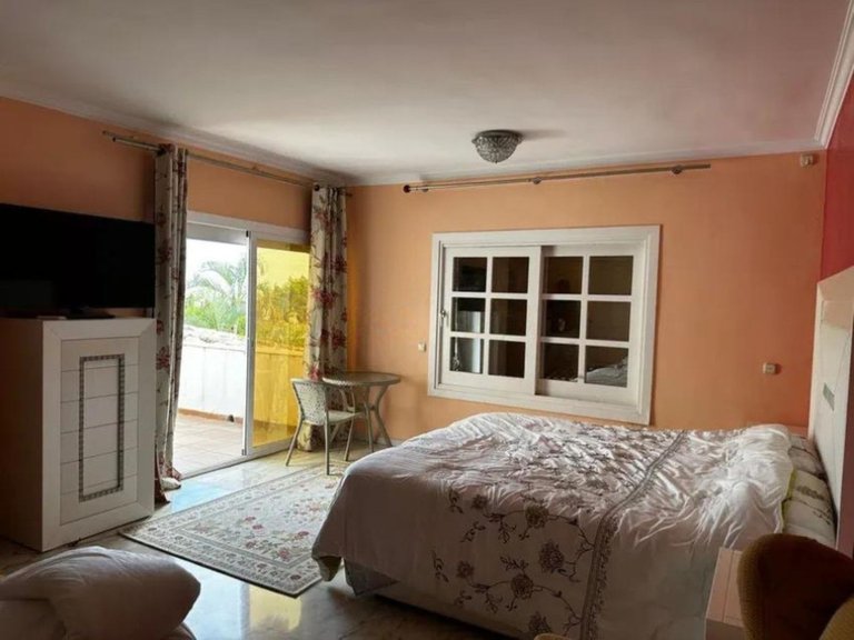 Villa for Sale in Marbella, Malaga 20