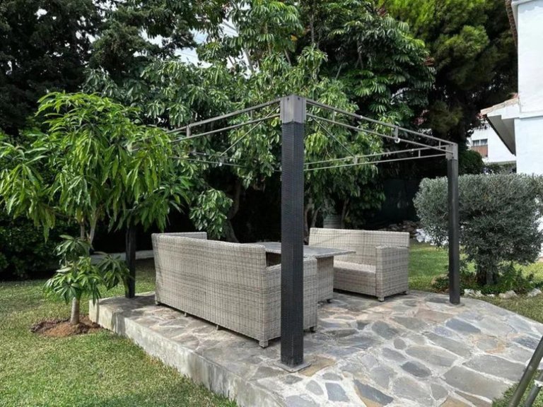 Villa for Sale in Marbella, Malaga 8