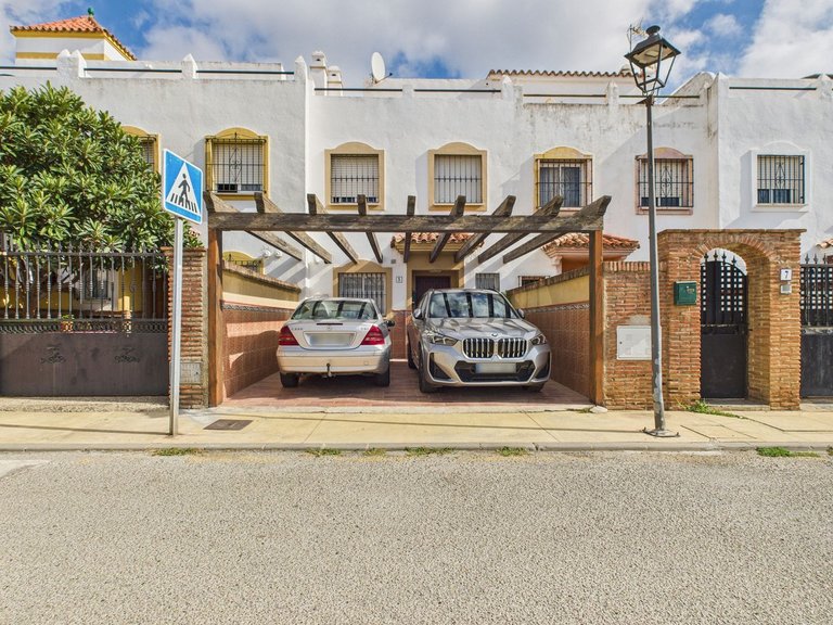 Villa for  in Estepona, Malaga 1