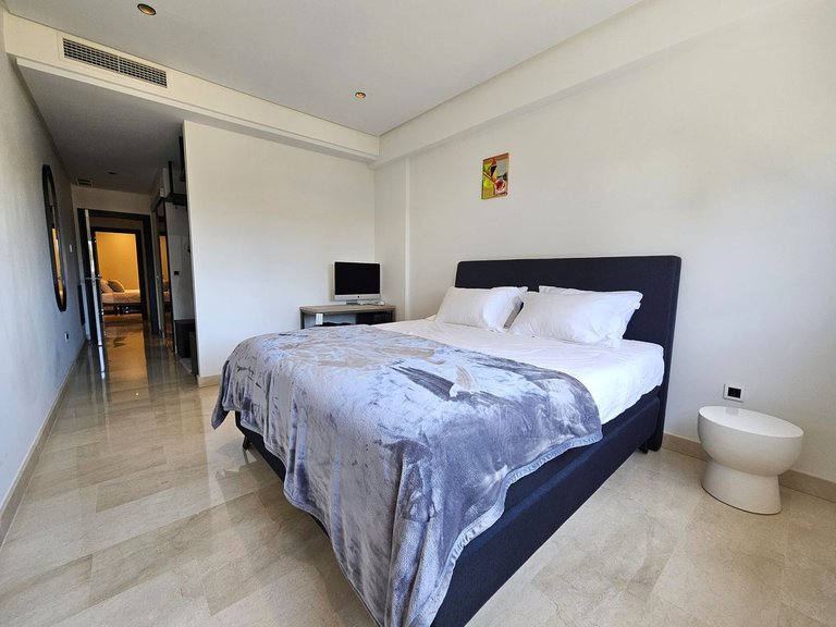 Apartment for Sale in Puerto Banús, Malaga 11