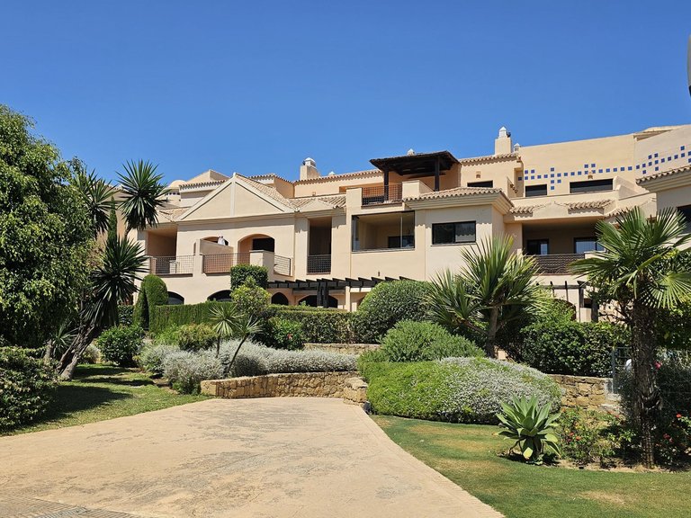 Apartment for Sale in Puerto Banús, Malaga 31