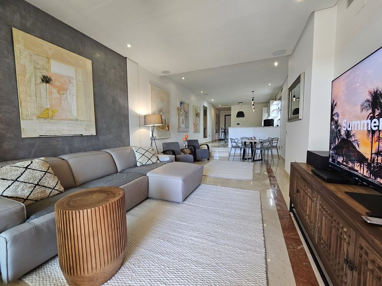 Apartment for Sale in Puerto Banús, Malaga 6
