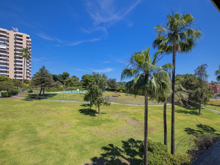 Apartment for Sale in Nueva Andalucía, Malaga 11