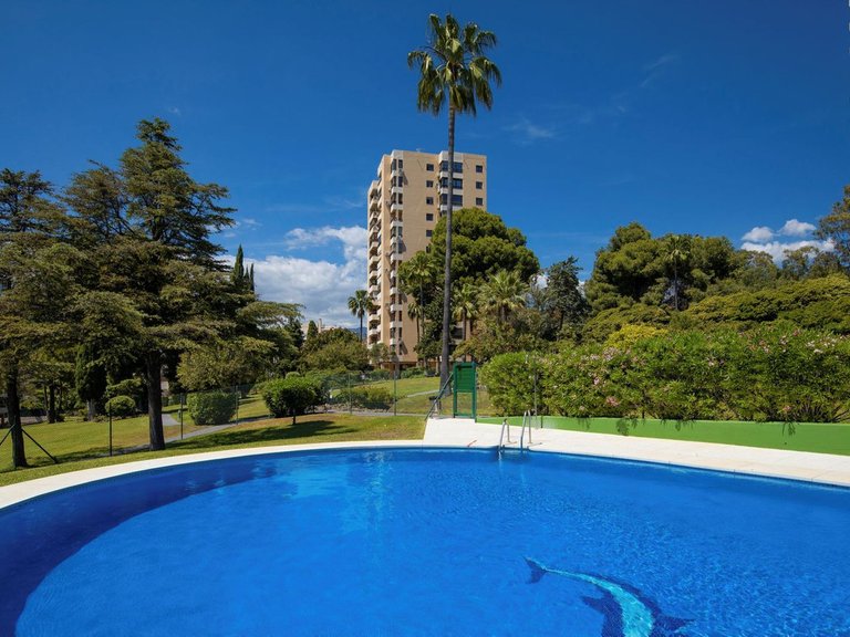 Apartment for Sale in Nueva Andalucía, Malaga 4
