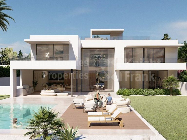 Villa for Sale in Costa del Sol Guadalmina Alta, Malaga 2
