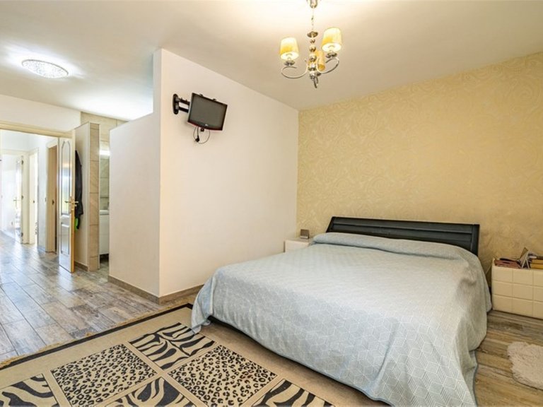 Town House for Sale in Estepona, Malaga 11