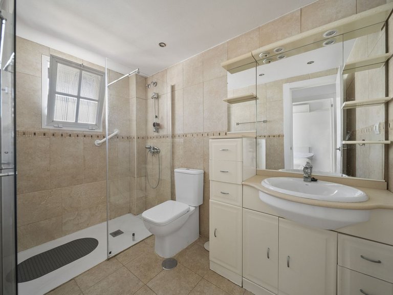 Apartment for Sale in Costa del Sol, Torremolinos, Malaga 9