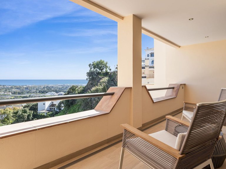 Apartment for Sale in Benahavís, Malaga 16