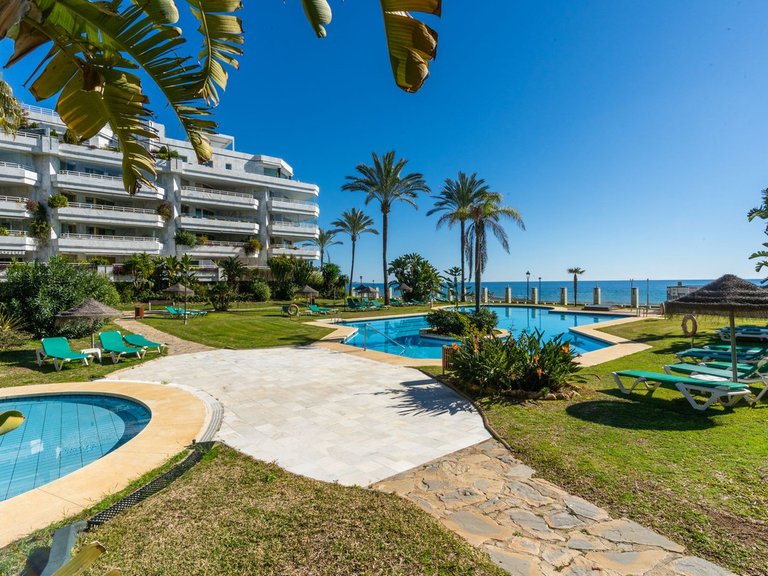 Apartment for Sale in The Golden Mile, Malaga 18