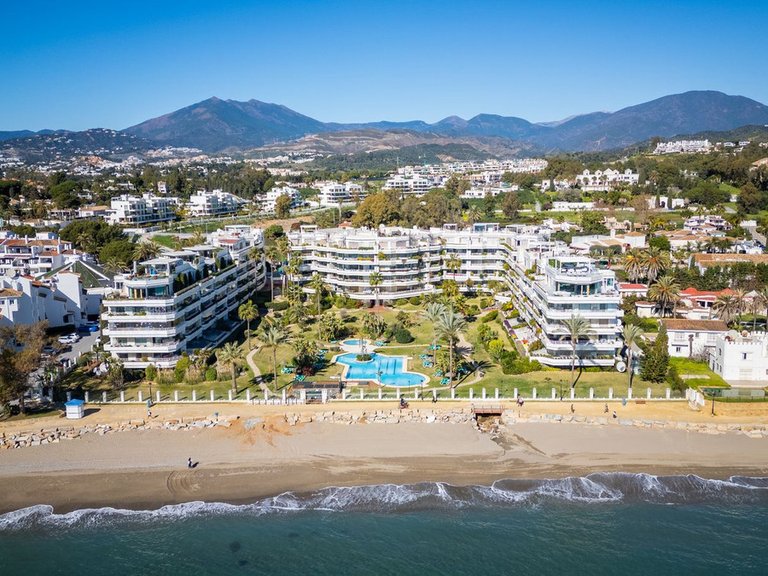 Apartment for Sale in The Golden Mile, Malaga 3