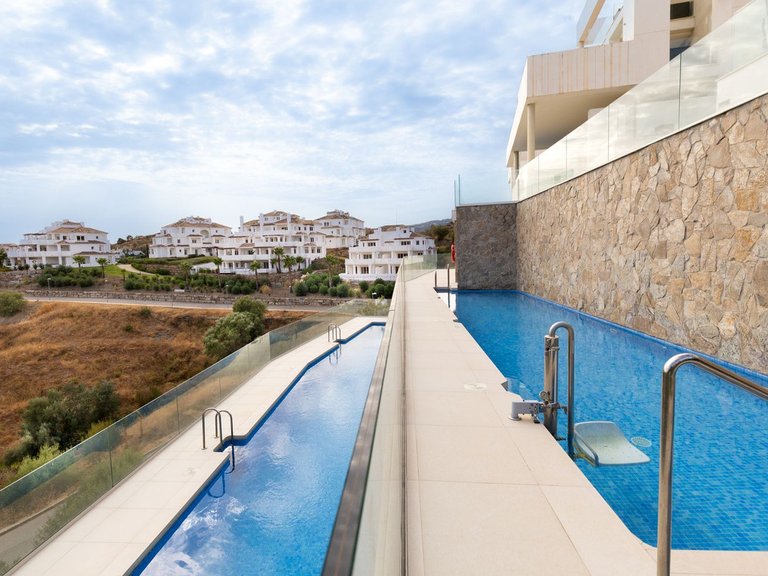 Apartment for Sale in Costa del Sol Nueva Andalucía, Malaga 1