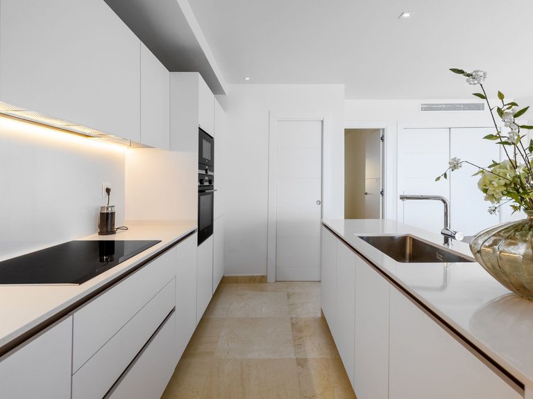 Apartment for Sale in Costa del Sol Nueva Andalucía, Malaga 7