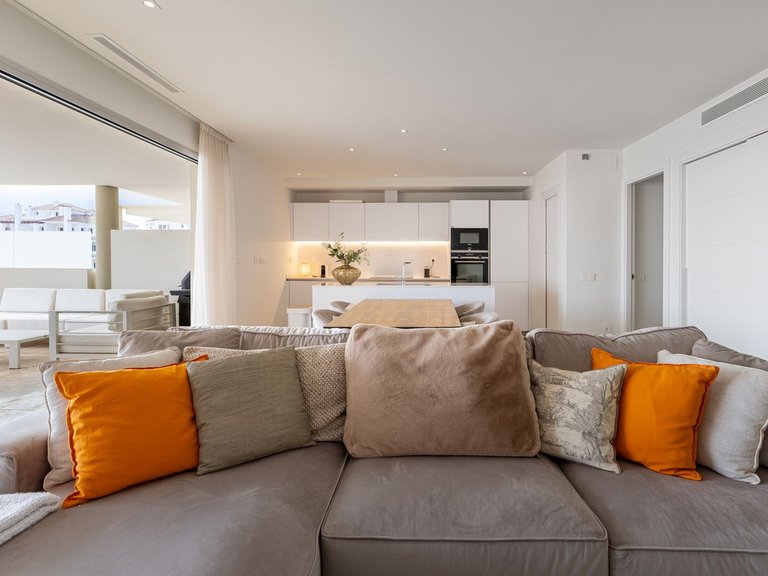 Apartment for Sale in Costa del Sol Nueva Andalucía, Malaga 8