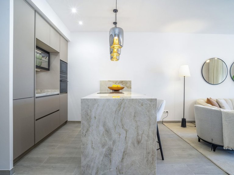 Apartment for Sale in Nueva Andalucía, Malaga 15