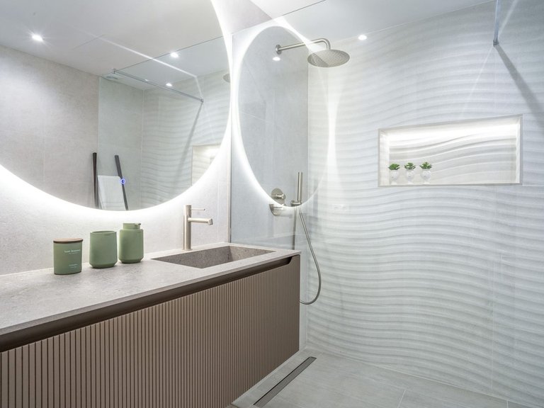 Apartment for Sale in Nueva Andalucía, Malaga 24