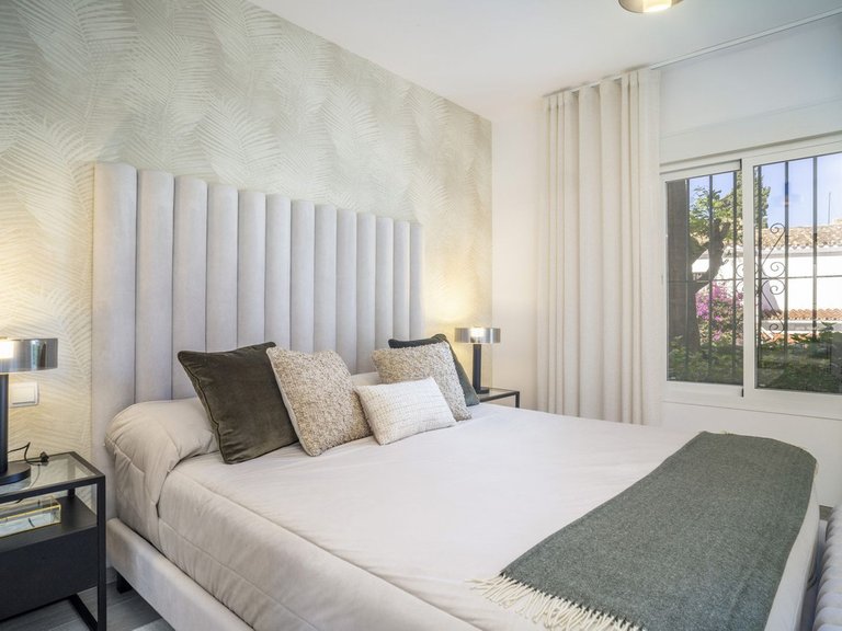 Apartment for Sale in Nueva Andalucía, Malaga 29
