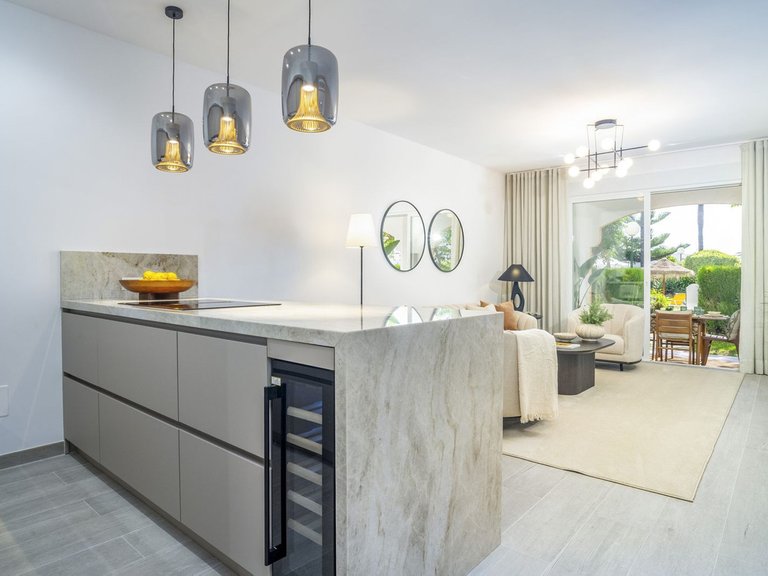 Apartment for Sale in Nueva Andalucía, Malaga 4