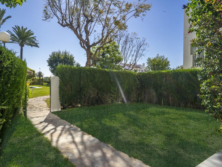 Apartment for Sale in Nueva Andalucía, Malaga 46