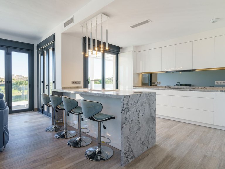 Villa for Sale in Costa del Sol Mijas Costa, Malaga 16