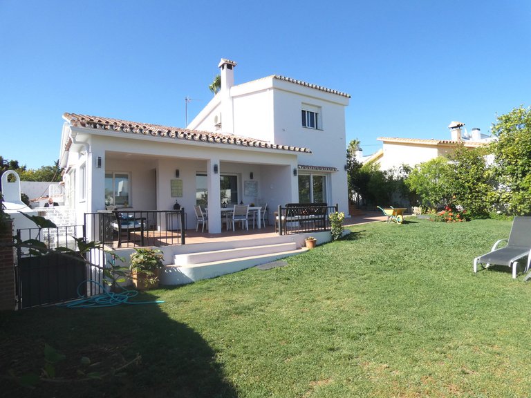 Villa for Sale in San Pedro De Alcántara, Malaga 2