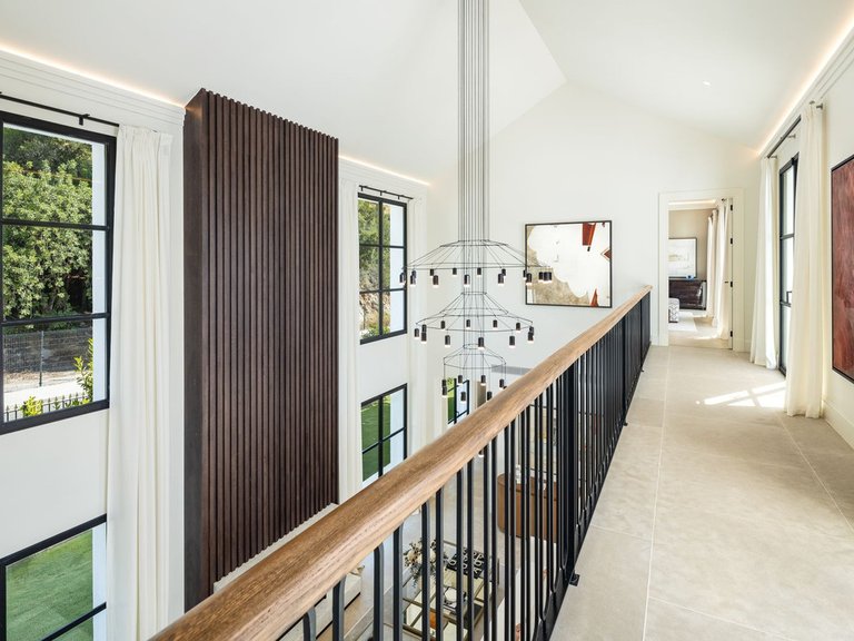 Villa for Sale in Marbella, Malaga 10