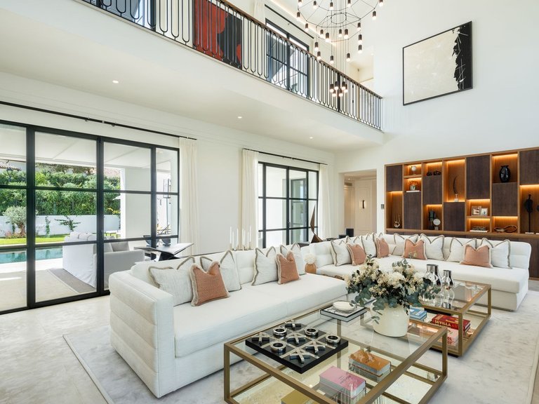 Villa for Sale in Marbella, Malaga 5