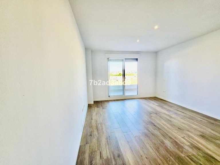 Apartment for Sale in Nueva Andalucía, Malaga 3