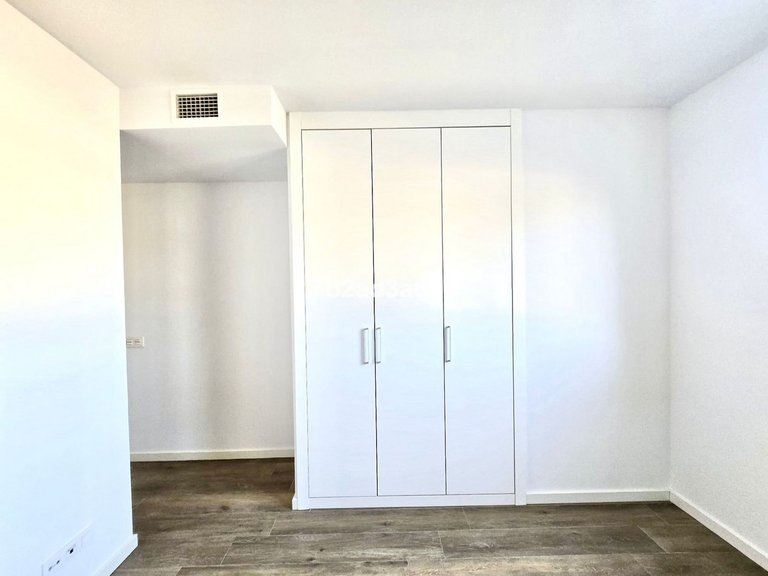 Apartment for Sale in Nueva Andalucía, Malaga 6