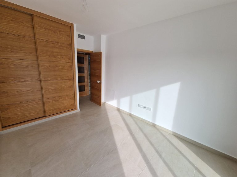 Villa for Sale in Estepona, Malaga 11