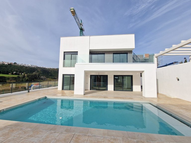 Villa for Sale in Estepona, Malaga 23