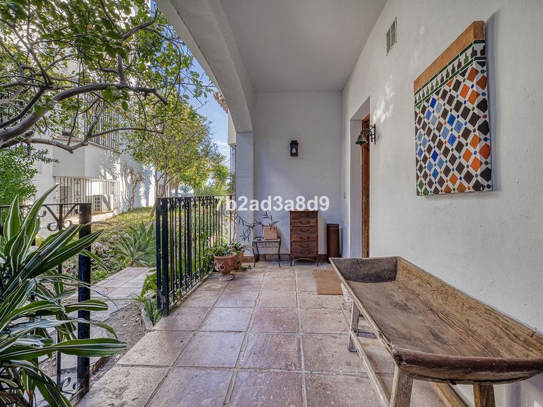 Apartment for Sale in Nueva Andalucía, Malaga 11