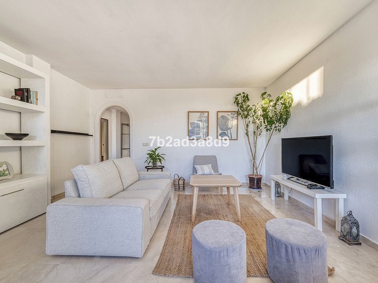 Apartment for Sale in Nueva Andalucía, Malaga 28