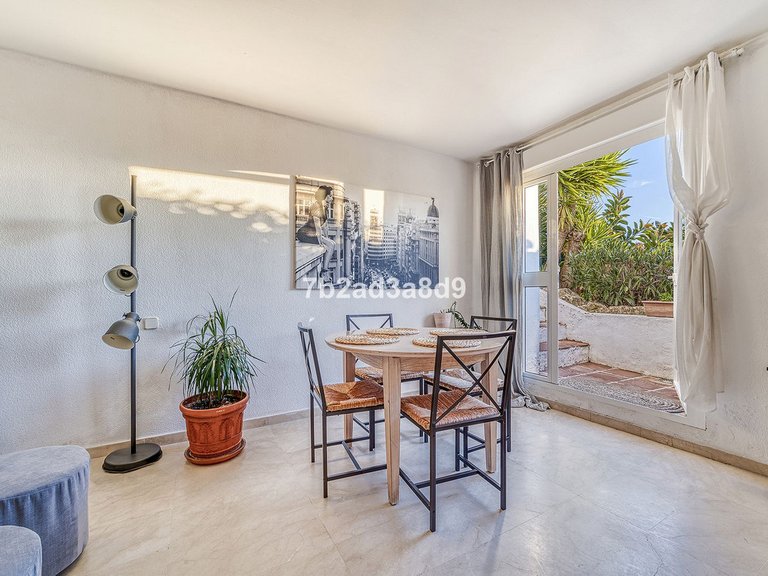 Apartment for Sale in Nueva Andalucía, Malaga 29