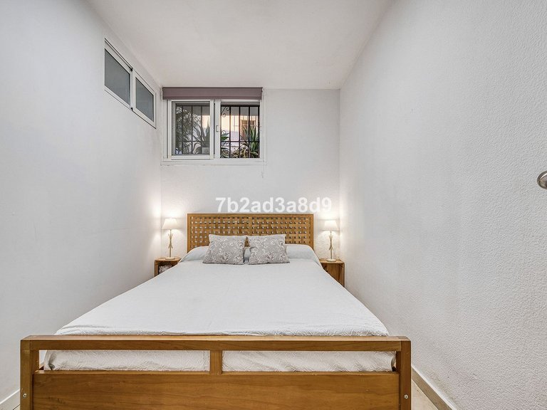 Apartment for Sale in Nueva Andalucía, Malaga 33