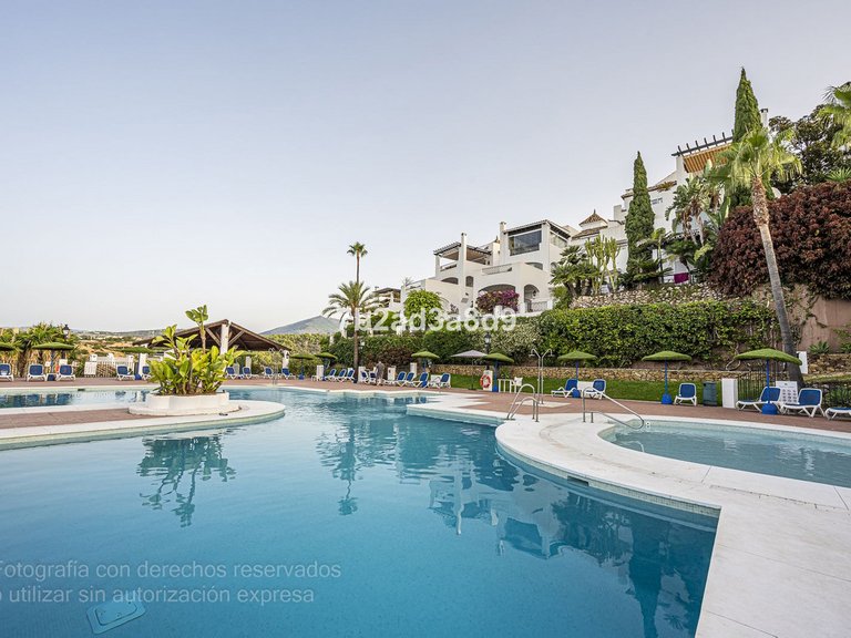Apartment for Sale in Nueva Andalucía, Malaga 39