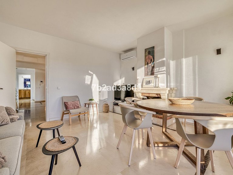 Apartment for Sale in Nueva Andalucía, Malaga 4