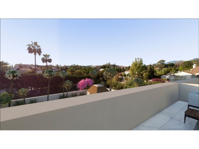 Villa for Sale in Málaga, Malaga 17