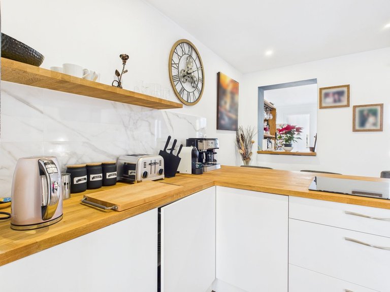 Villa for  in Estepona, Malaga 4