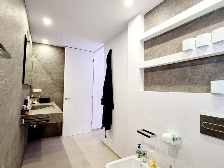 Apartment for Sale in Puerto Banús, Malaga 13