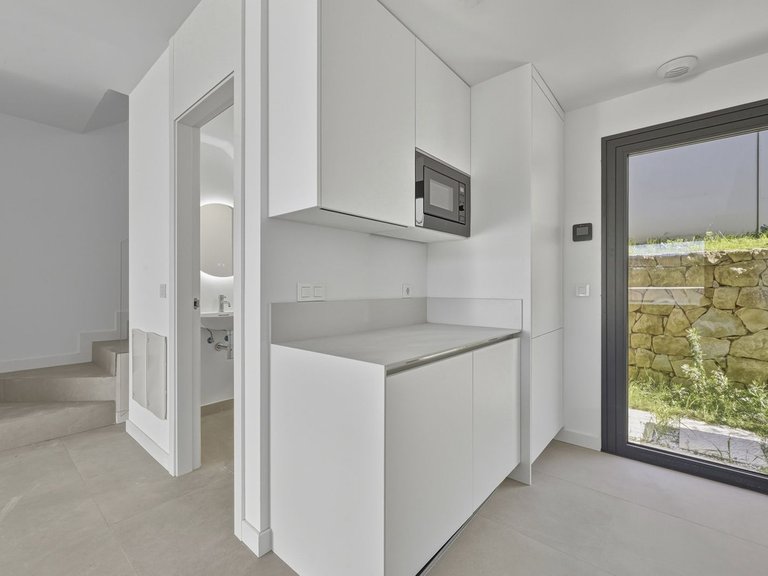 Town House for Sale in Atalaya, Malaga 10