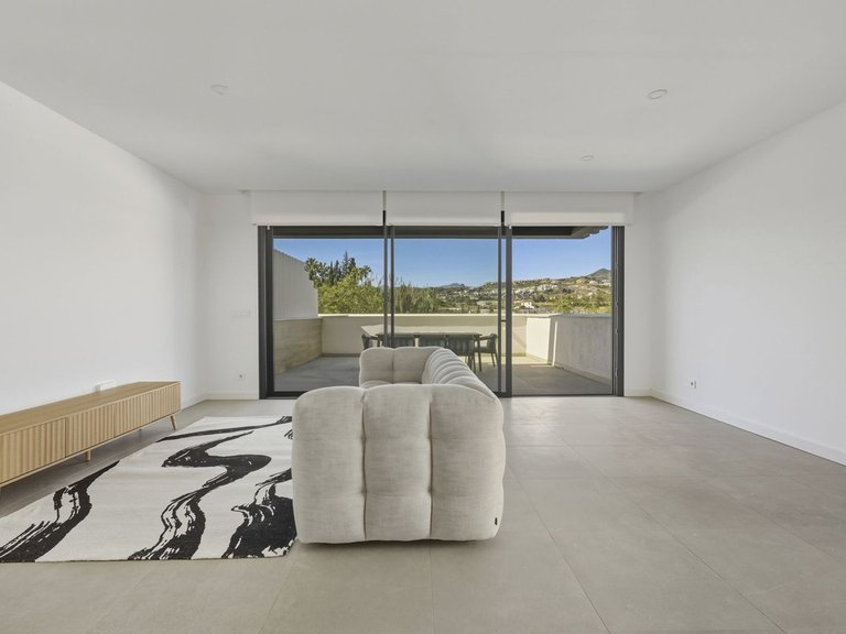 Town House for Sale in Atalaya, Malaga 11