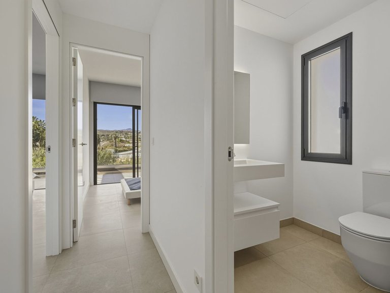 Town House for Sale in Atalaya, Malaga 13