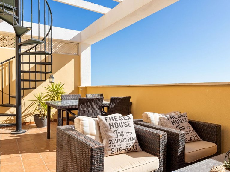 Apartment for Sale in Montemar, Malaga 2