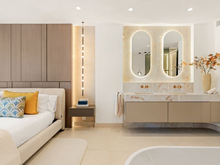 Penthouse for Sale in New Golden Mile, Malaga 13