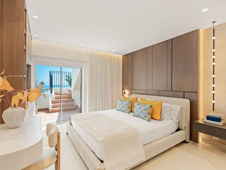 Penthouse for Sale in New Golden Mile, Malaga 14